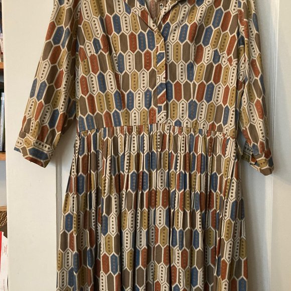 Vintage Pleated Printed Dress Large - Picture 3 of 9